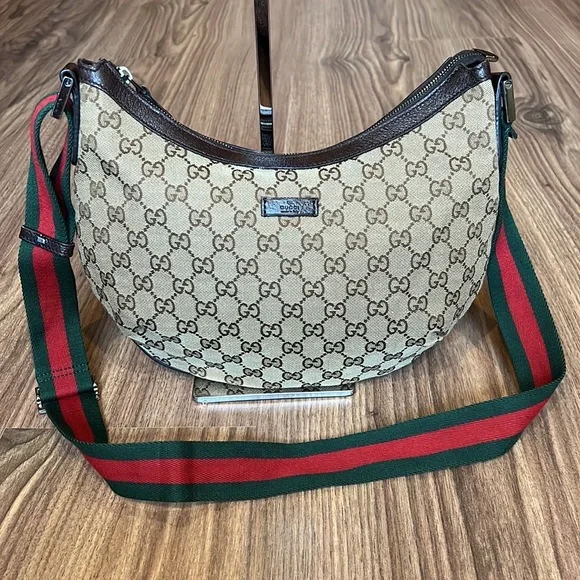 Gucci Beige and Brown Crossbody Bag with Red and Green Strap - Picture 4 of 16